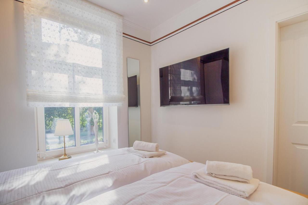 Up Besoeoek - Magnolie Mit Sauna Krummhorn Bagian luar foto