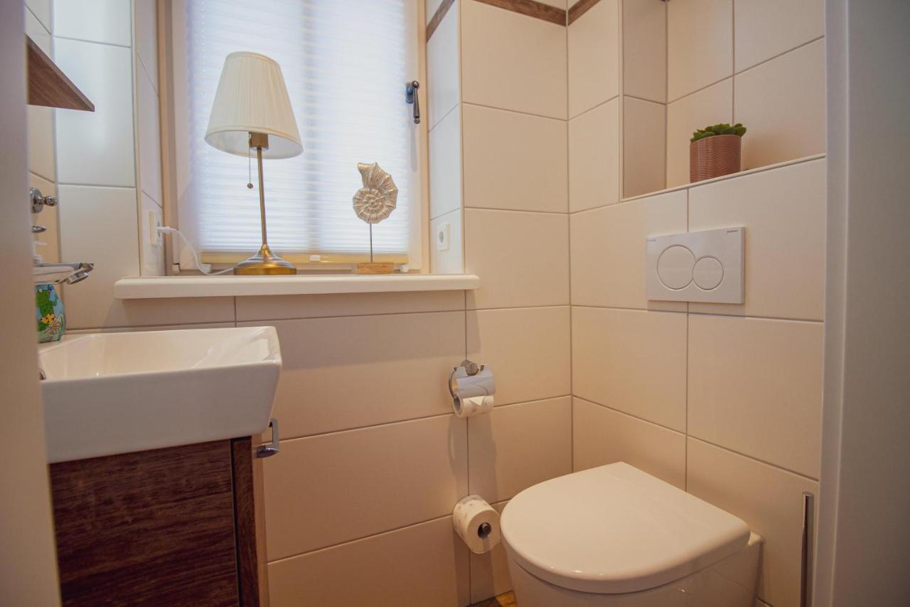 Up Besoeoek - Magnolie Mit Sauna Krummhorn Bagian luar foto