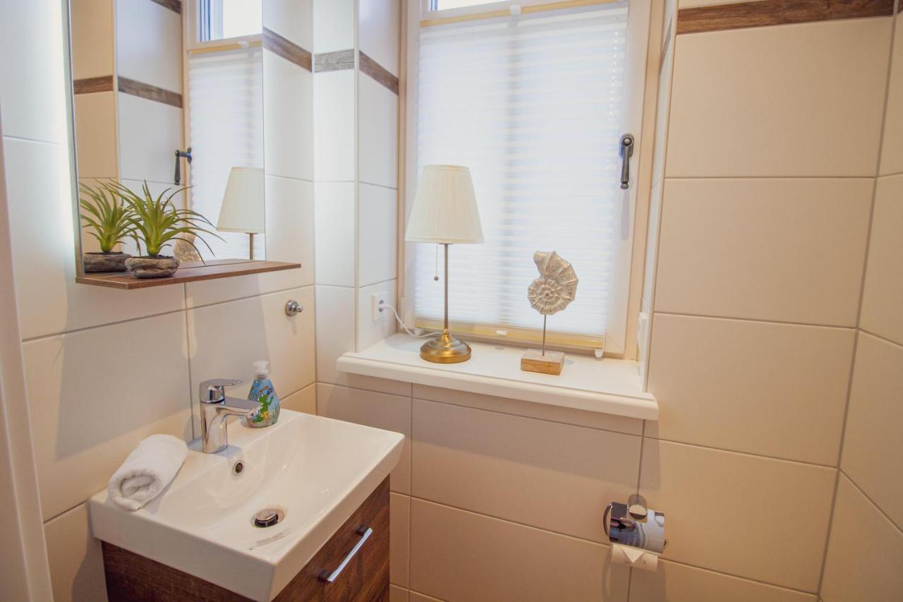 Up Besoeoek - Magnolie Mit Sauna Krummhorn Bagian luar foto